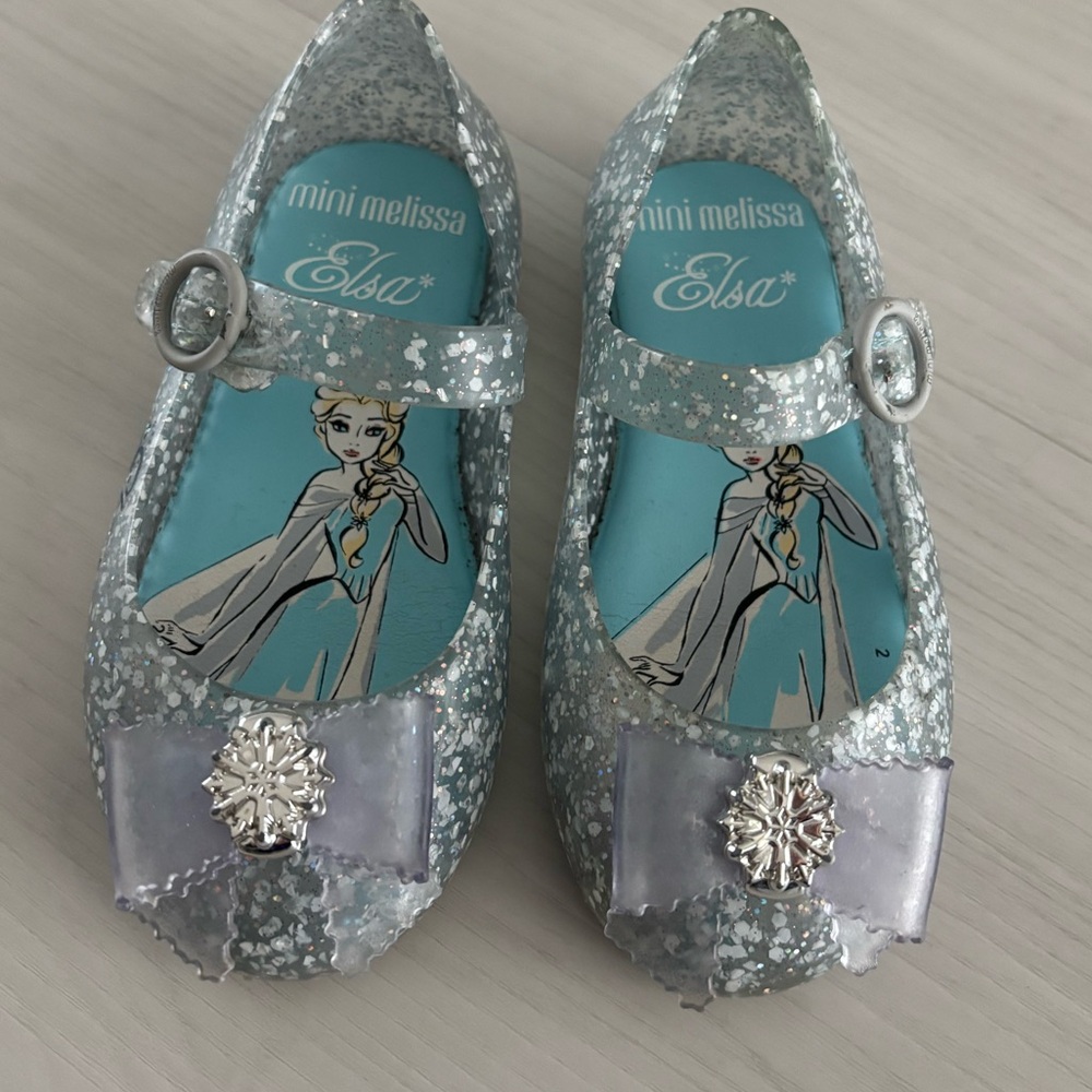 Mini Melissa Elsa size 8
